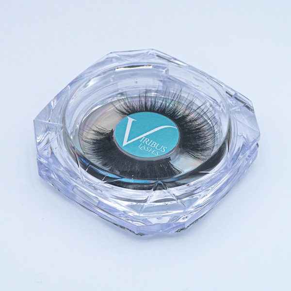 Viribus Faux Mink Strip Lashes in decorative case