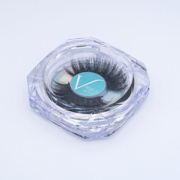 Viribus Faux Mink Strip Lashes in decorative case