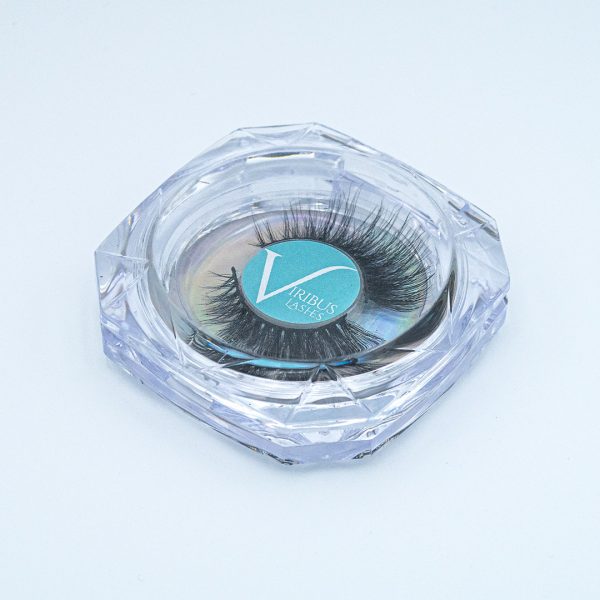 Viribus Faux Mink Strip Lashes in decorative case