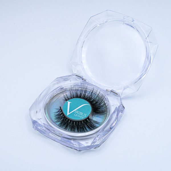 Viribus Faux Mink Strip Lashes in decorative case