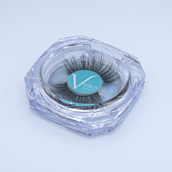 Viribus Faux Mink Strip Lashes in decorative case