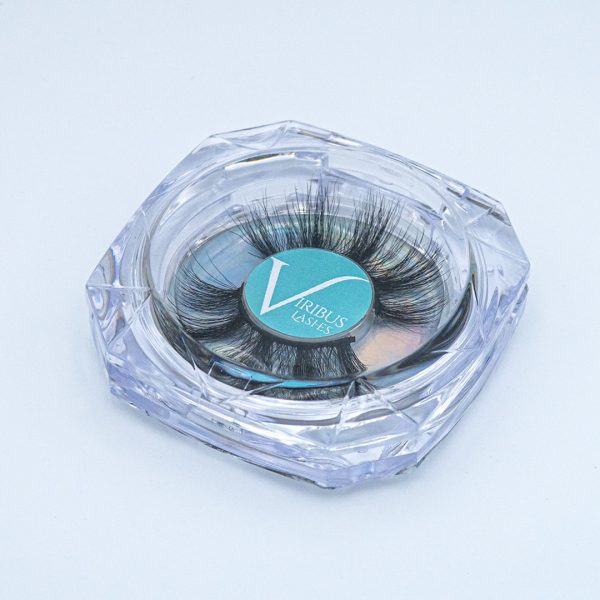 Viribus Faux Mink Strip Lashes in decorative case